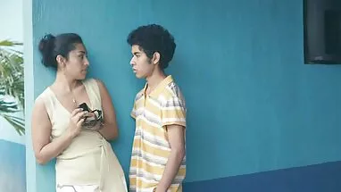Big belly béo nhặt nó lên cho tiền hen tai k che