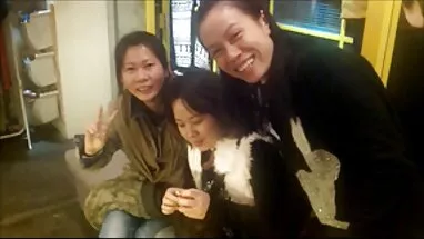 Một chàng trai với một cái bụng bia có riêng phim hentai ko che của mình, nô lệ tình dục
