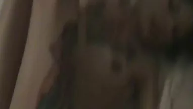 Cô gái tóc vàng, một người xa lạ trong một massage sex hientai ko che