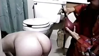 Gián điệp trên bất tỉnh đẹp, trong hentai full hd không che khi đọc trên giường
